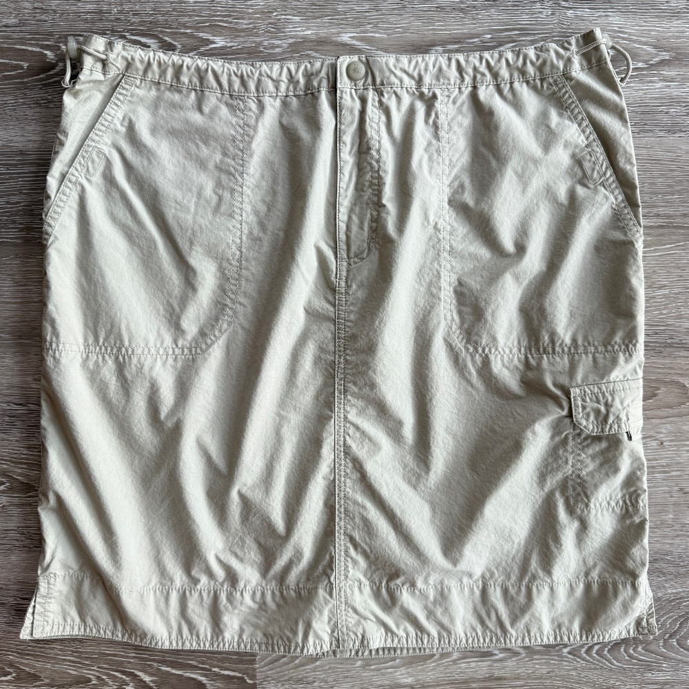 Columbia Beige Tan Mini Cargo Skirt